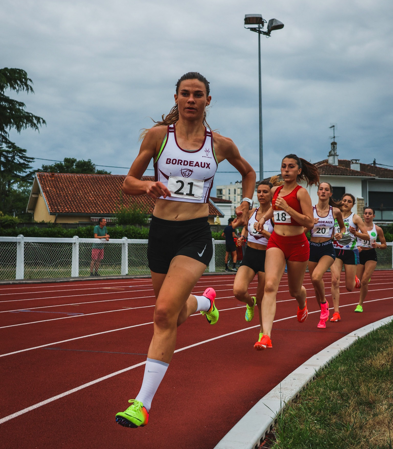 800m féminin au meeting Régional du Stade Bordelais Athlétisme
